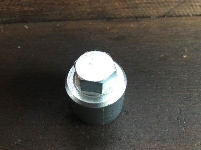 Kettenspanner Verschlusskappe.jpg