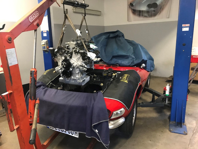 Heirat Motor mit Dino.jpg