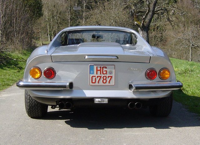 #06830 Hinten.JPG (225.44 KiB) 7704 mal betrachtet #06830 Hinten.JPG