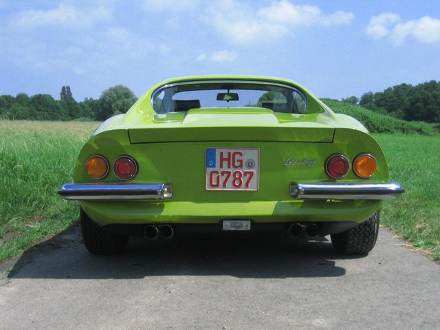 #01406 Hinten.JPG (98.92 KiB) 8065 mal betrachtet #01406 Hinten.JPG