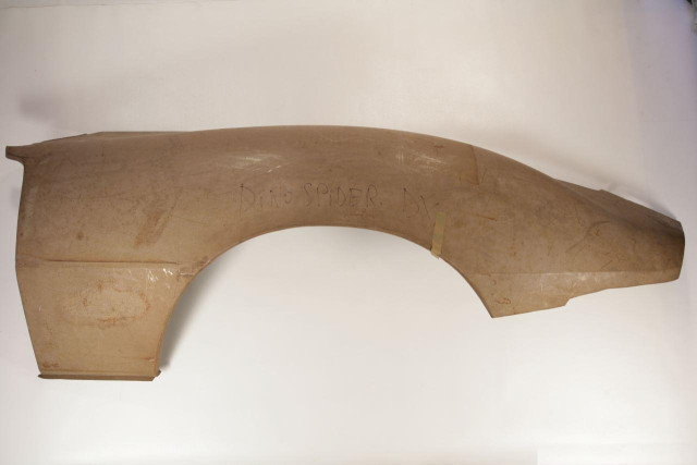 Dino Kotflügel rechts.jpg