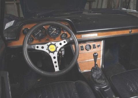 1967_Fiat_Ferrari_Dino_Spyder_V6_Interior_1.jpg